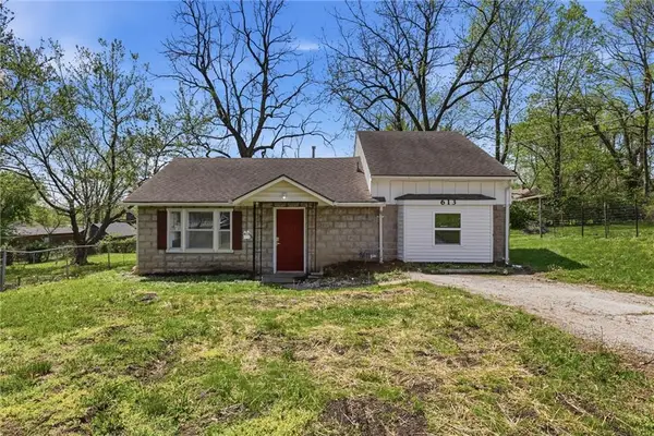 613 E Kansas Avenue, Independence, MO 64050