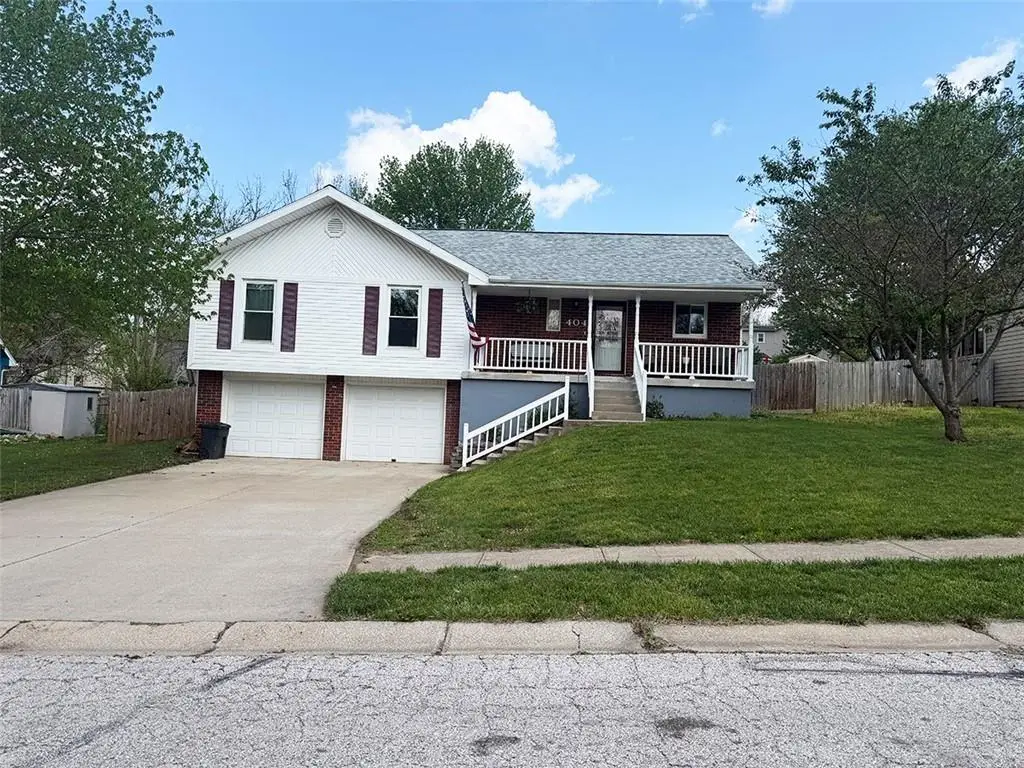 404 39th Street, Blue Springs, MO 64015 - #1