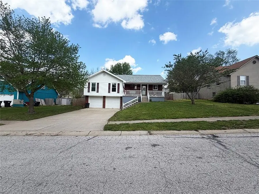 404 39th Street, Blue Springs, MO 64015 - #2