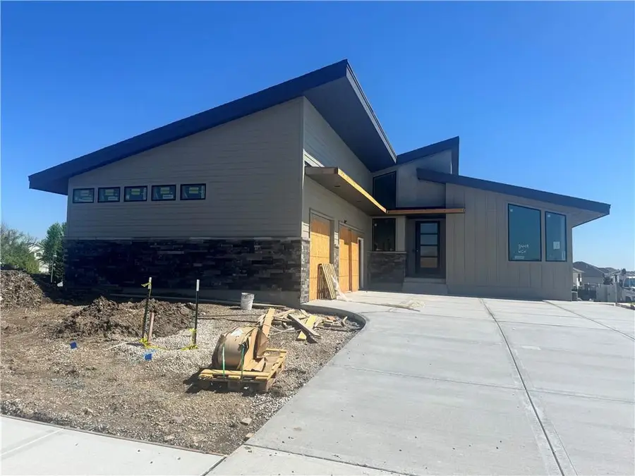 3448 W 133rd Terrace, Leawood, KS 66209 - #2