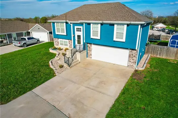 105 Lisa Avenue, Lathrop, MO 64465