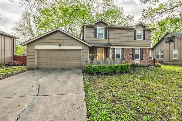 404 S Winterbrooke Drive, Olathe, KS 66062