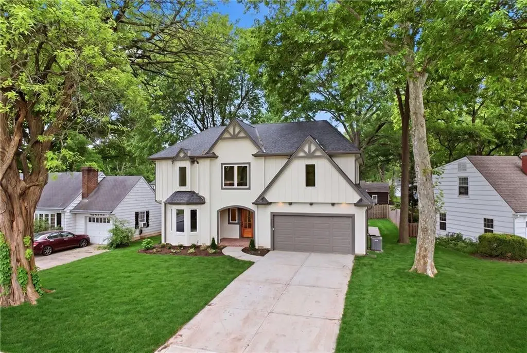 4113 W 67th Street, Prairie Village, KS 66208 - #1