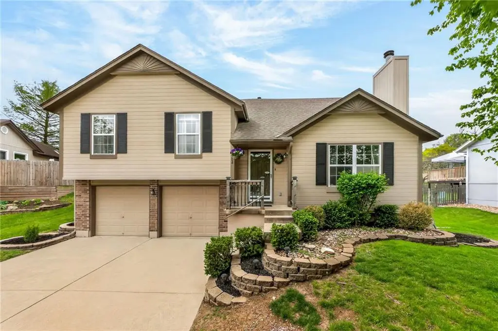 1704 NE Stonewood Drive, Lees Summit, MO 64086 - #1