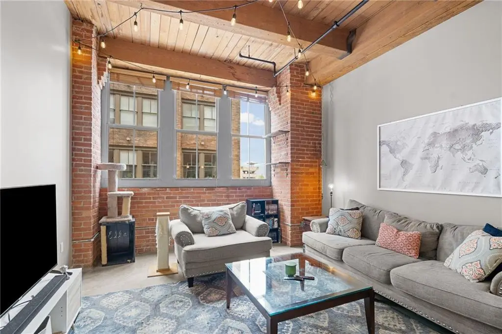 712 Broadway Boulevard #401, Kansas City, MO 64105 - #1