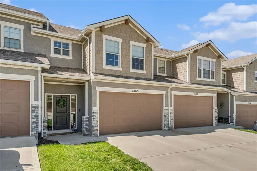 7356 Aaron Street #26 B, Parkville, MO 64152 - #2