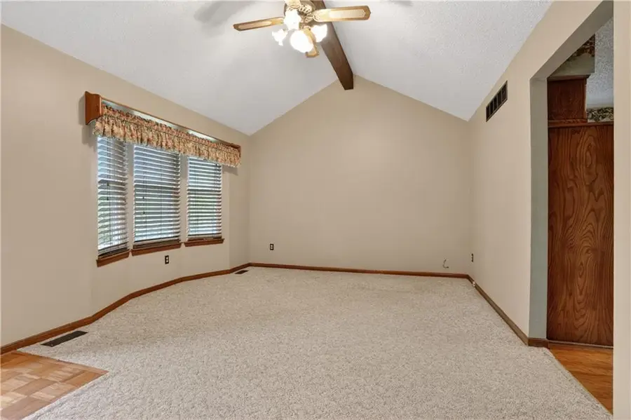 3650 N Wayne Avenue, Kansas City, MO 64116 - #3