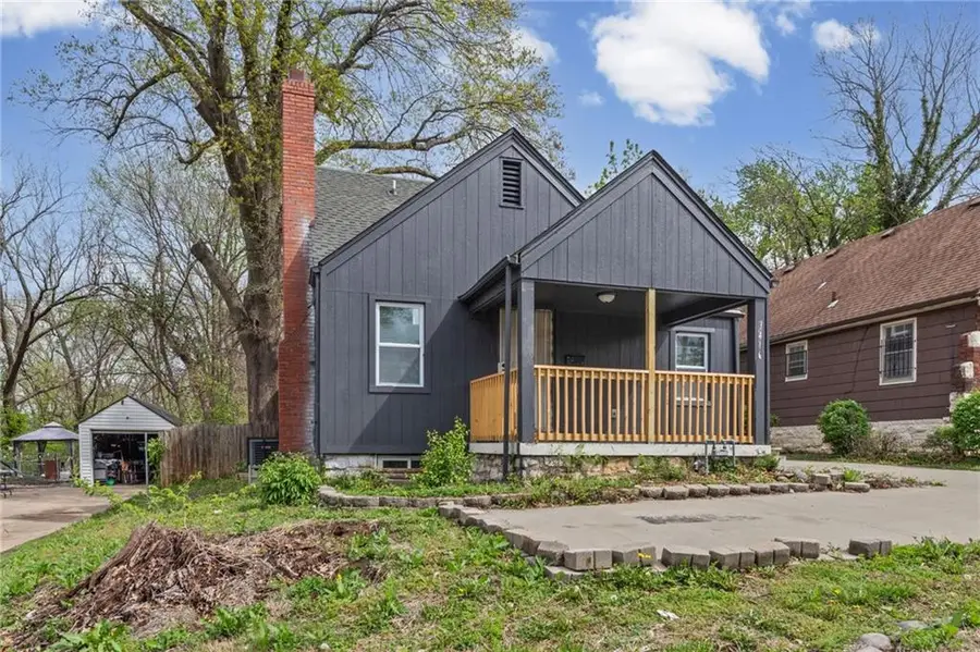 3416 E 62nd Street, Kansas City, MO 64130 - #2