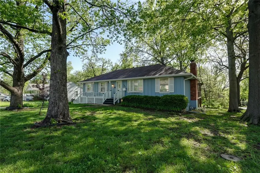 3515 S Park Avenue, Independence, MO 64052 - #3