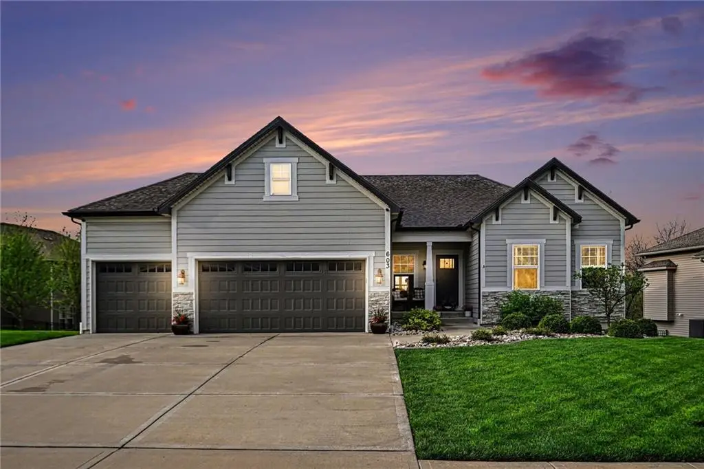 603 Rock Bridge Court, Smithville, MO 64089 - #1