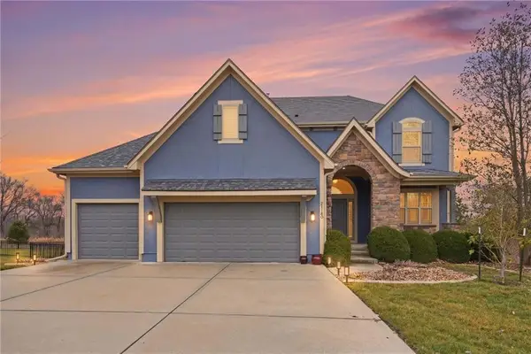 21180 W 107th Terrace, Olathe, KS 66061