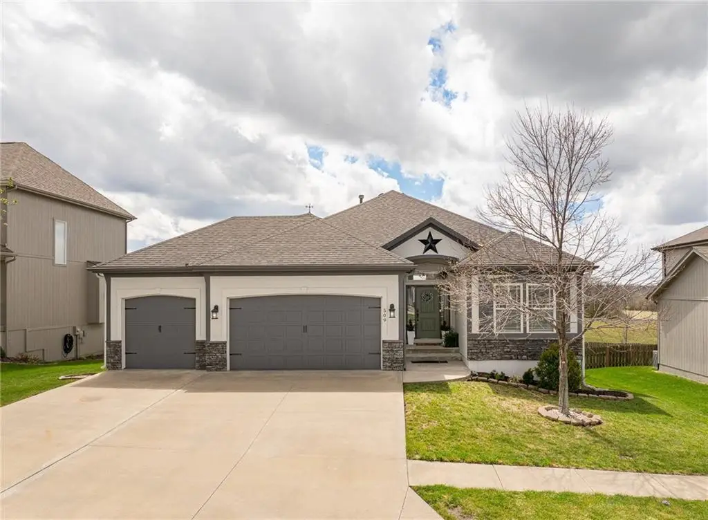 509 Sycamore Road, Greenwood, MO 64034 - #1