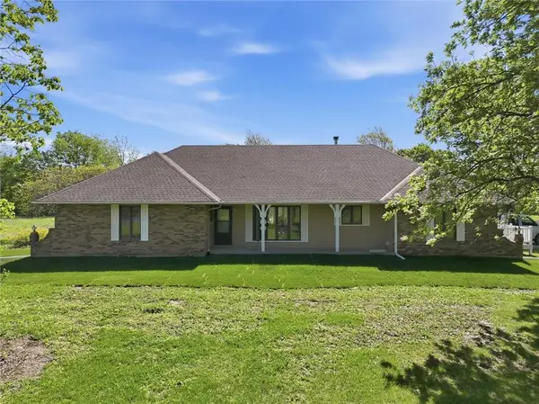28005 S Belle Plain Road, Harrisonville, MO 64701