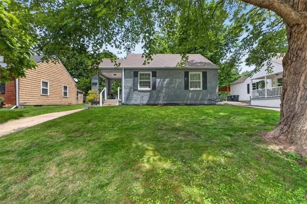 8119 Madison Avenue, Kansas City, MO 64114 - #1