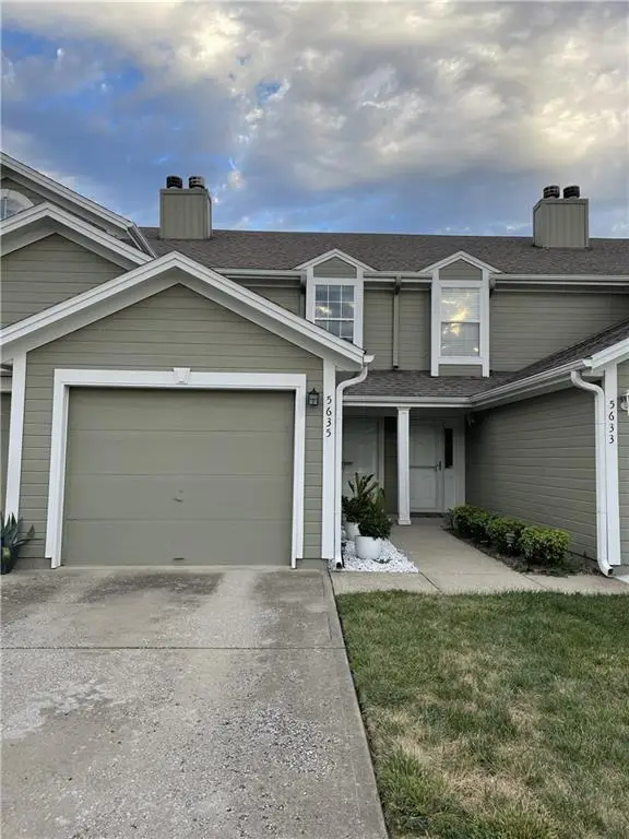 5635 NW Sunrise Meadow Circle, Lees Summit, MO 64064 - #1