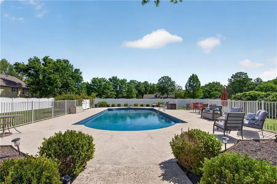 1301 Bitner Drive, Pittsburg, KS 66762 - #3