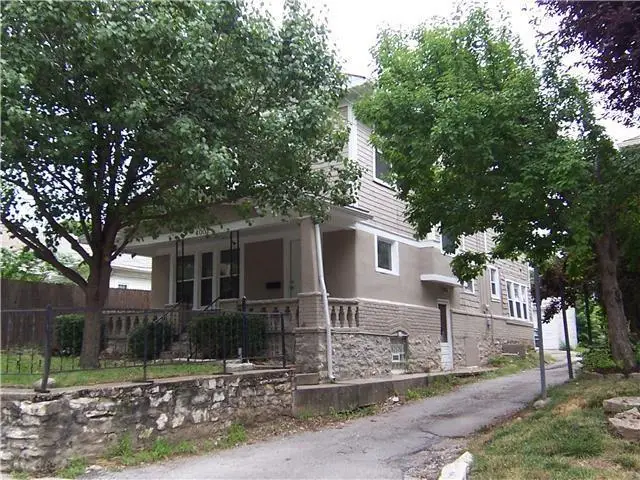 4007 Clark Avenue, Kansas City, MO 64111 - #2
