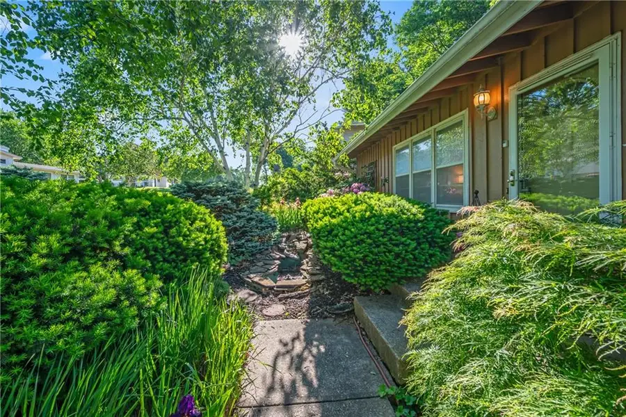 2101 NE 62nd Street, Kansas City, MO 64118 - #2