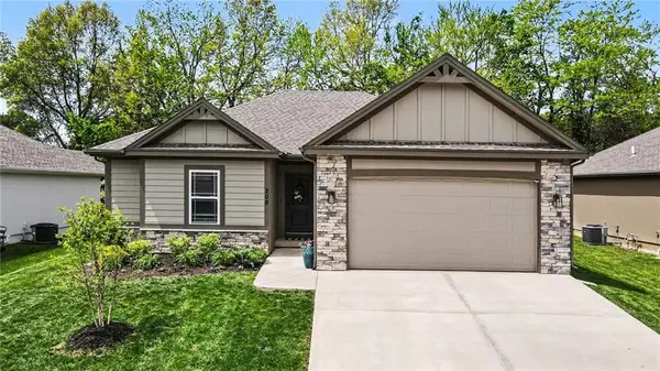 208 S Marimack Court, Kearney, MO 64060