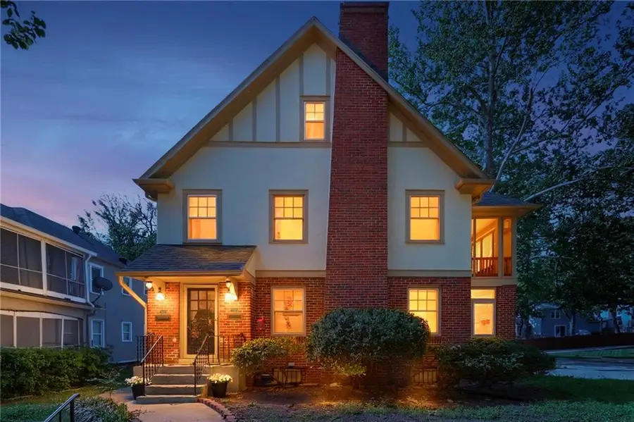 401-403 E 63rd Terrace, Kansas City, MO 64110 - #2