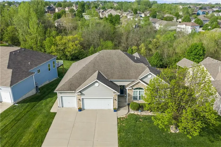 10312 N Hedges Avenue, Kansas City, MO 64157 - #3