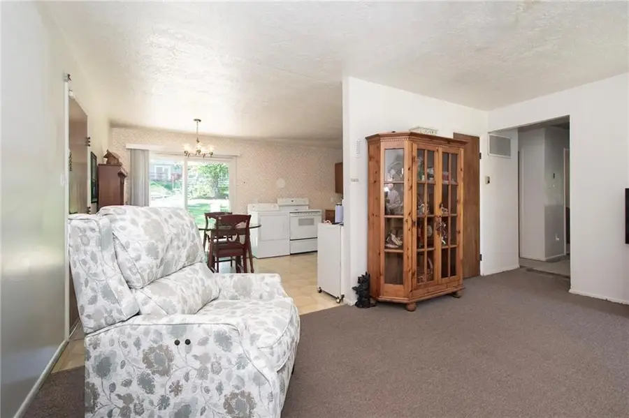11318 Marsh Street, Kansas City, MO 64134 - #3