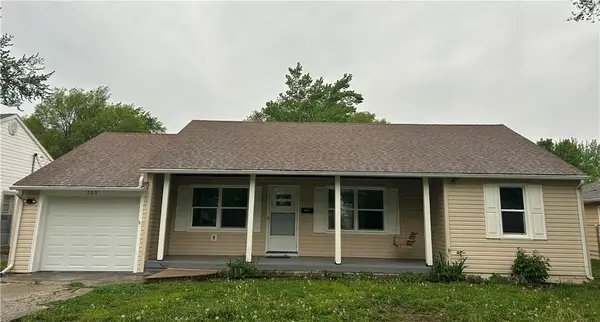 703 S Sixth Street, Clinton, MO 64735