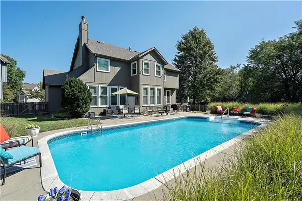 12134 Craig Lane, Overland Park, KS 66213