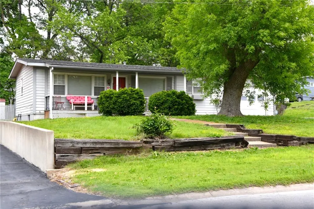 8000 Riverview Avenue, Kansas City, KS 66112 - #1