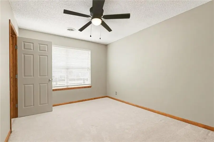 600 SE Saratoga Drive, Blue Springs, MO 64014 - #2