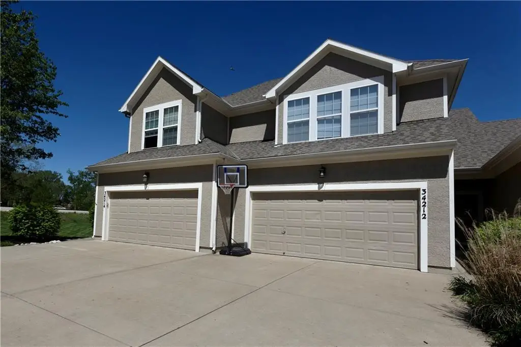 34212 W 90th Circle, De Soto, KS 66018 - #1