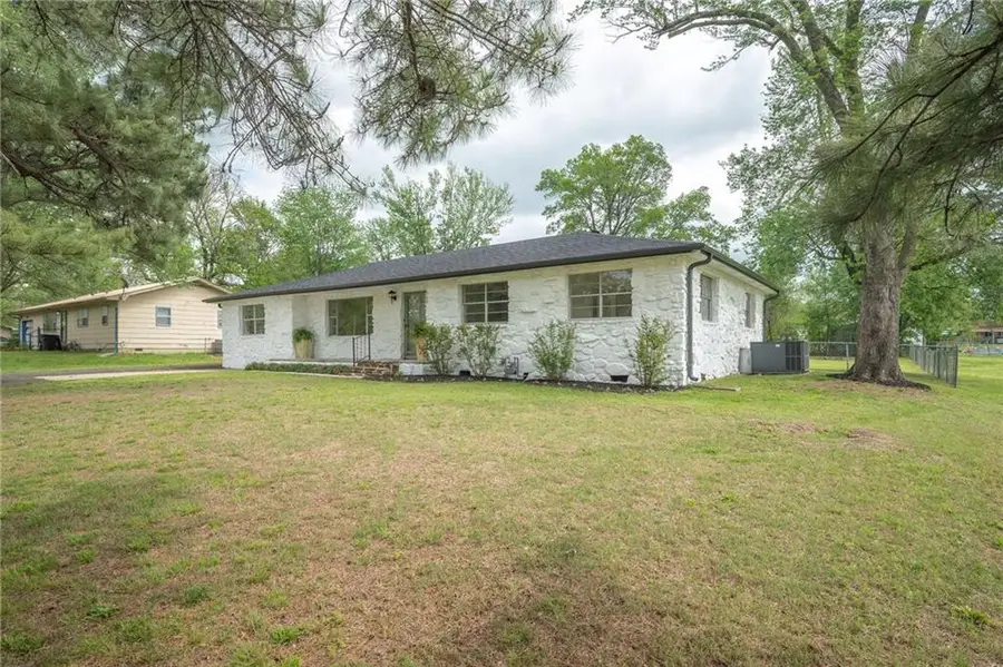 624 E 21st Street, Galena, KS 66739 - #2