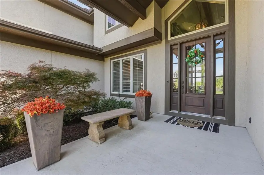 16421 Oakmont Street, Overland Park, KS 66221 - #3