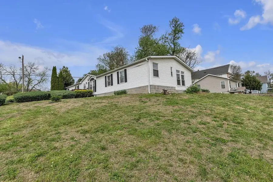 1529 Angelique Street, Saint Joseph, MO 64501 - #3