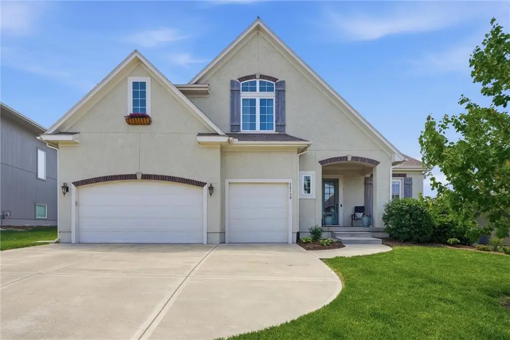 24739 W 92nd Street, Lenexa, KS 66227 - #1