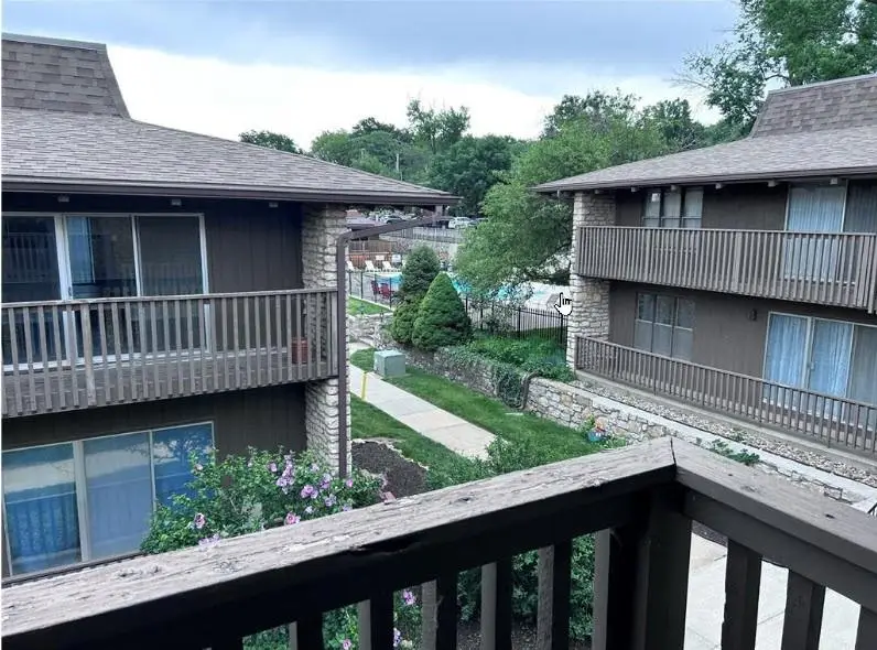 423 W 104th Street #C, Kansas City, MO 64114 - #3