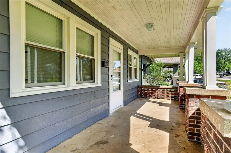 112 N Ash Avenue, Independence, MO 64053 - #3