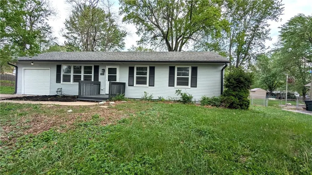 11708 E 75th Street, Raytown, MO 64138 - #1