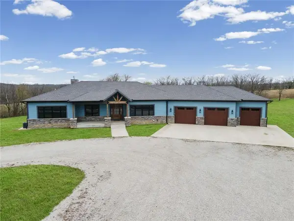 47210 K Highway, Norborne, MO 64668