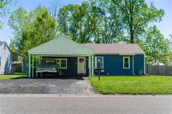 115 Spring Valley Avenue, Bonner Springs, KS 66012