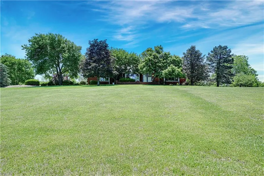 27845 W 89th Street, De Soto, KS 66227 - #2
