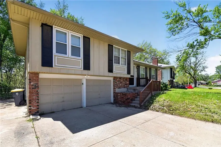 11612 Sycamore Drive, Kansas City, KS 64134 - #3