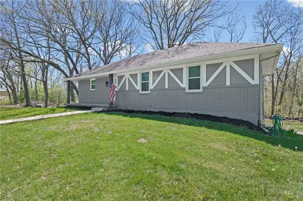 5977 SE 208th Street, Holt, MO 64048