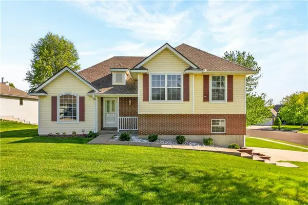 103 Somerset Drive, Gower, MO 64454