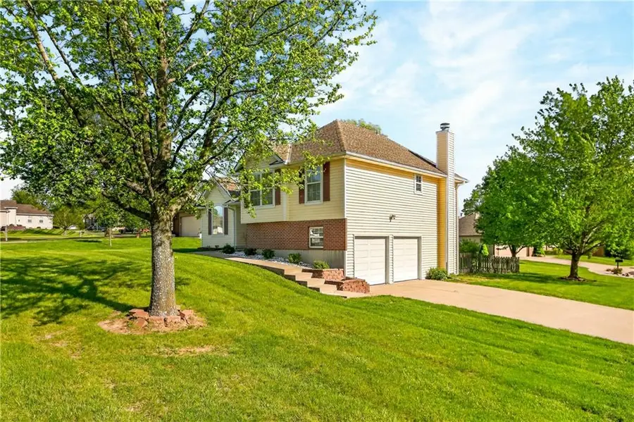 103 Somerset Drive, Gower, MO 64454 - #3