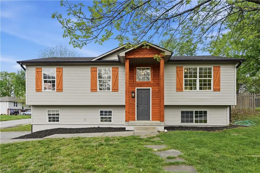 1705 SE Piccadilly Street, Blue Springs, MO 64014 - #1