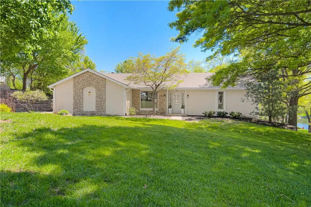 5801 W 164th Street, Stilwell, KS 66085 - #1