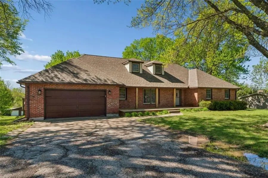 18611 E Salisbury Road, Independence, MO 64056 - #3