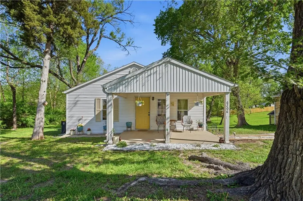 6206 NE 54th Street, Kansas City, MO 64119 - #1