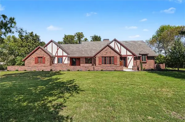 3049 Kingman Road, Ottawa, KS 66067